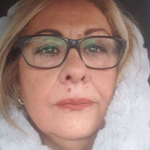 Meet your Posher, Ana